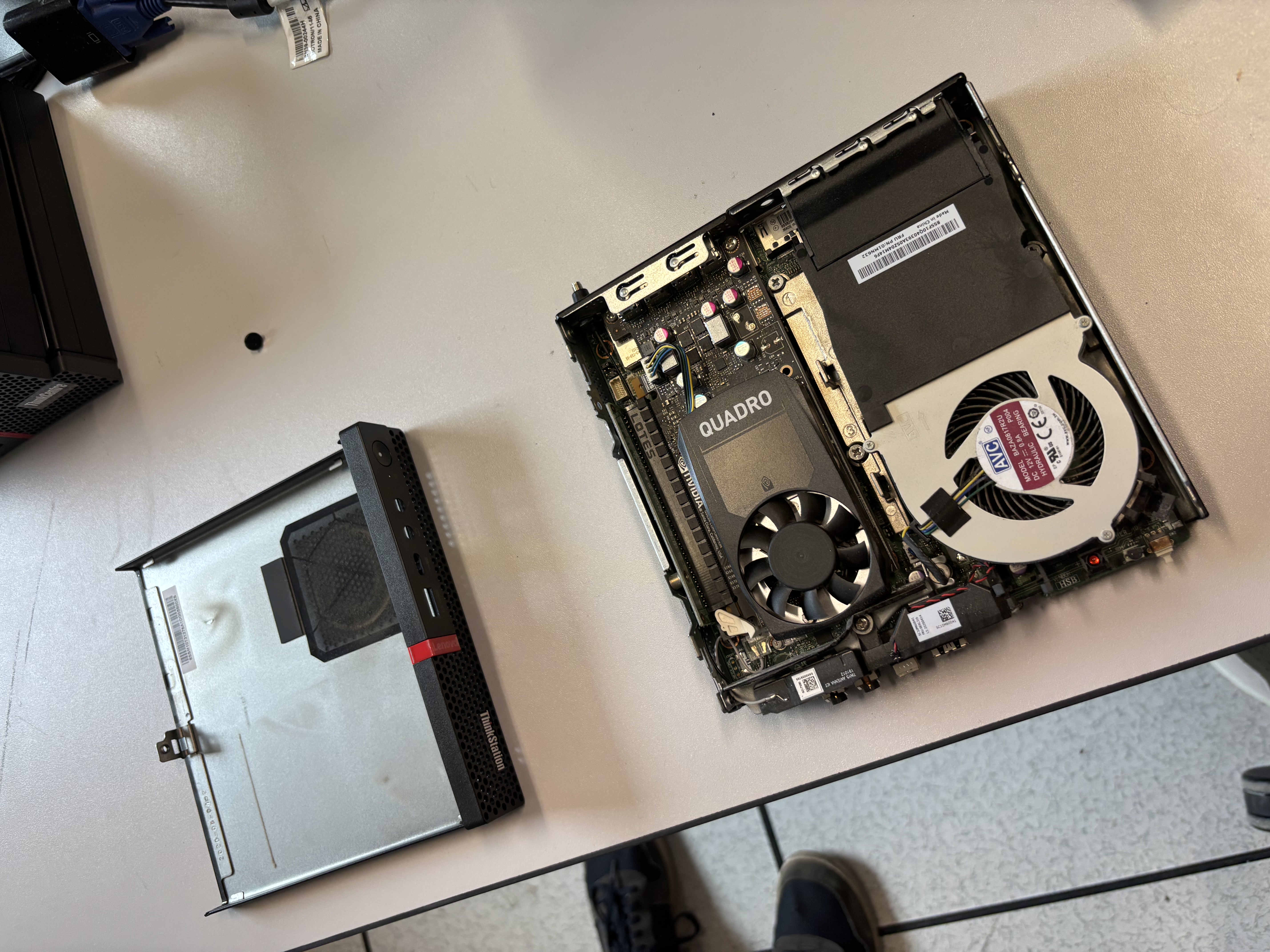 PC Lenovo P330 avant dépoussiérage